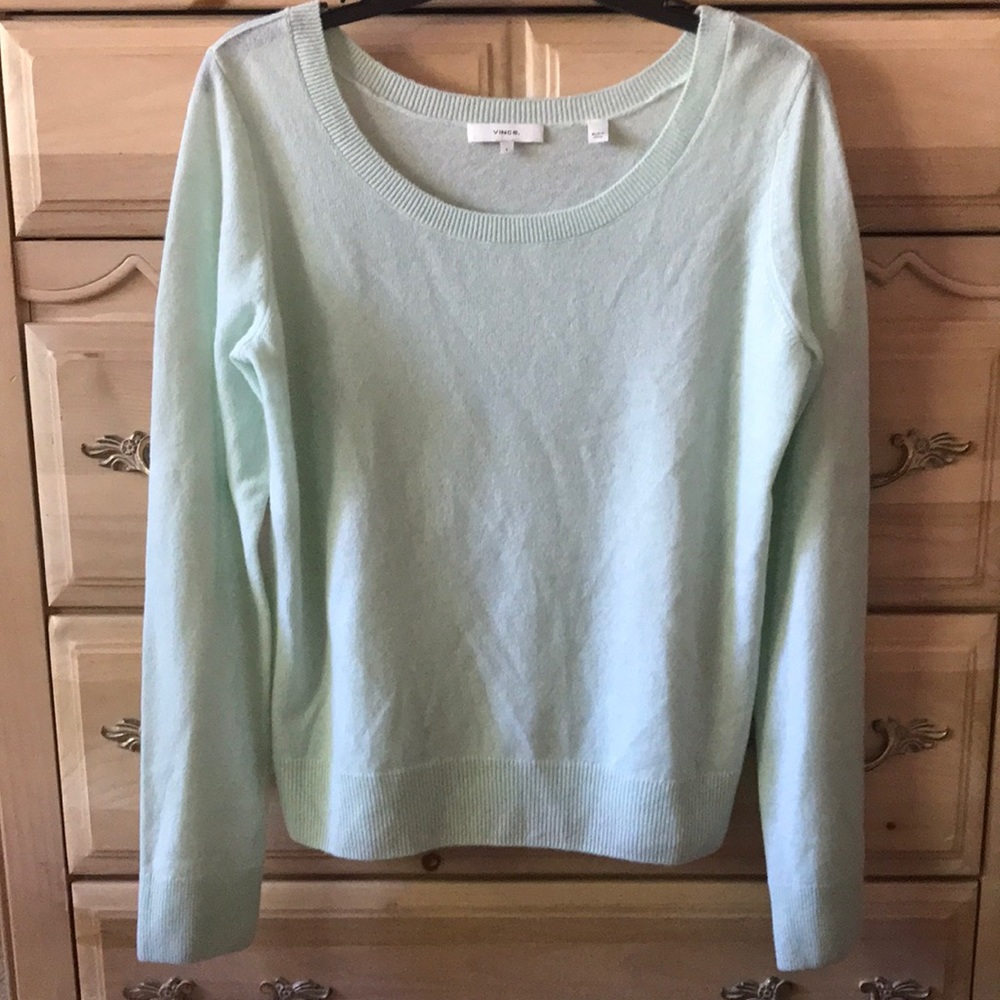 Vince | 100% Cashmere Crewneck Long Sleeve Sweater in Mint size Large